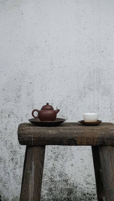 棕色茶壶